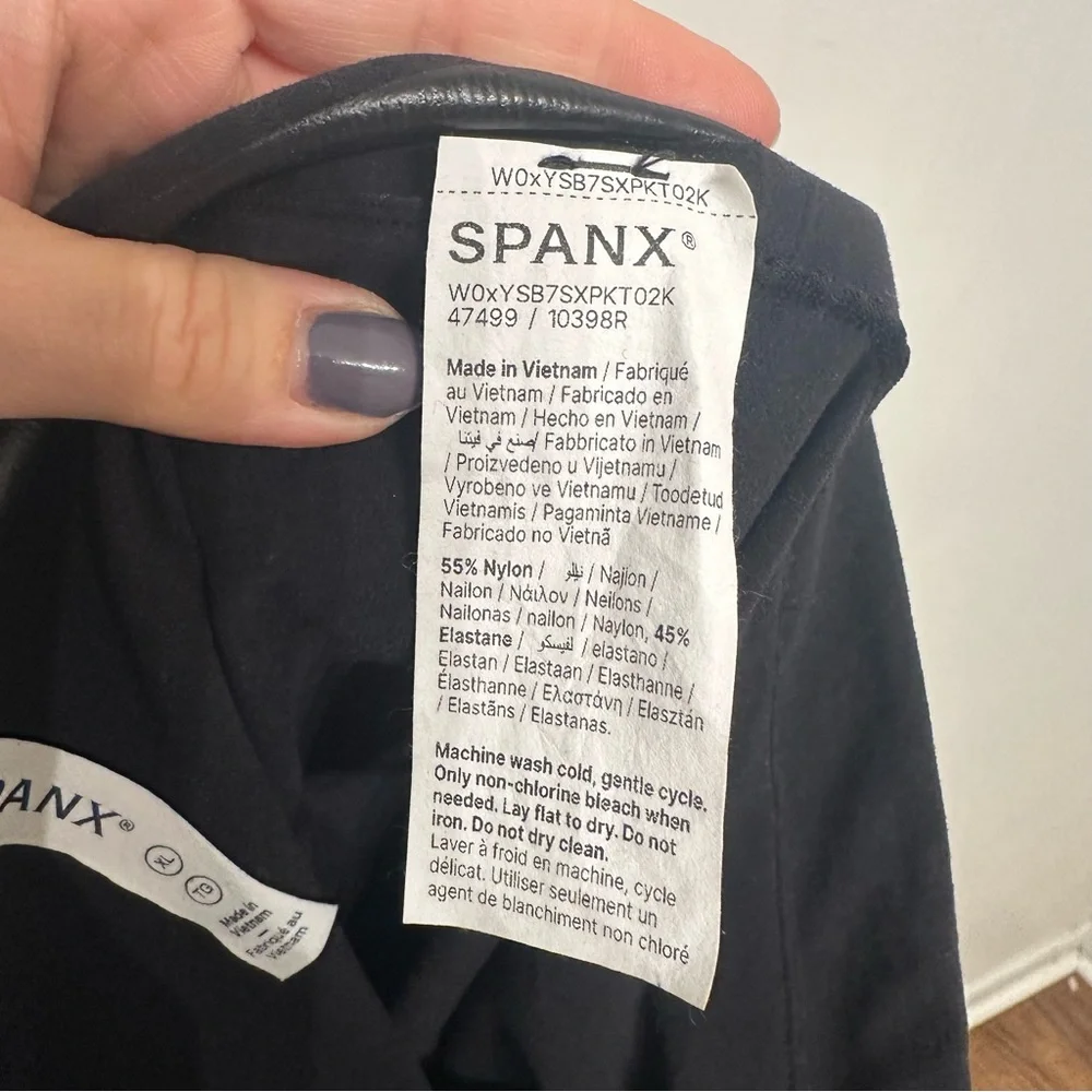 NEW Spanx High Waisted Mid Thigh Shaping Shorts